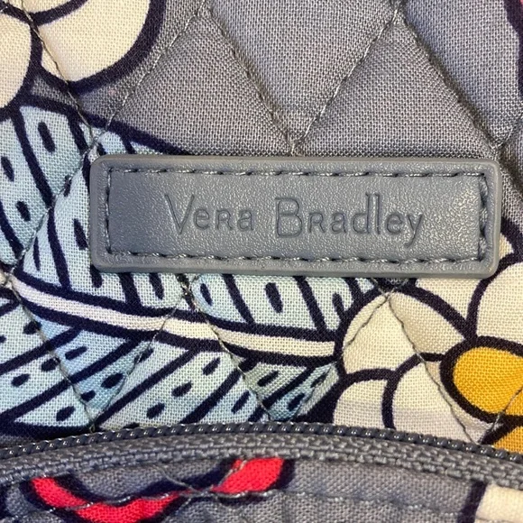 Vera Bradley Gray Quilted Backpack with Multicolor Floral Print - Picture 2 of 9